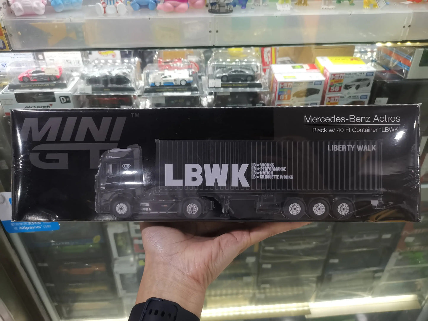 Mini GT MINI GT #215 1/64 Mercedes-Benz Actros LBWK w/Car Carrier