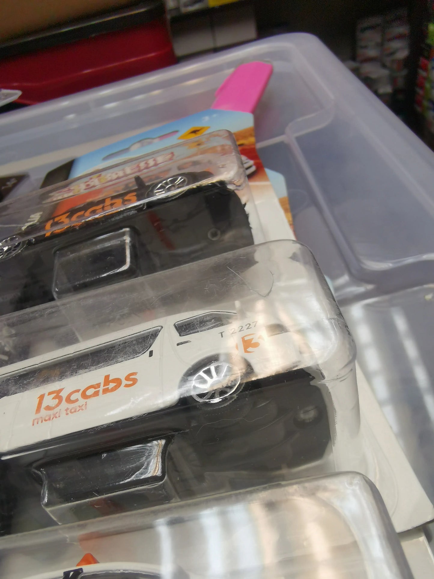 Majorette 1:64 Scale Australia 13Cabs Exclusive Toyota Hiace Set of 3