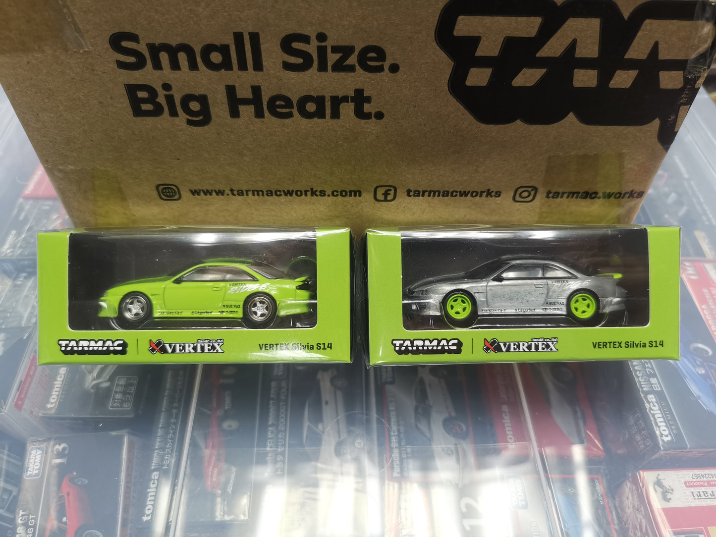 Tarmacworks x VERTEX Nissan Silvia S14
Light Green Tarmacworks