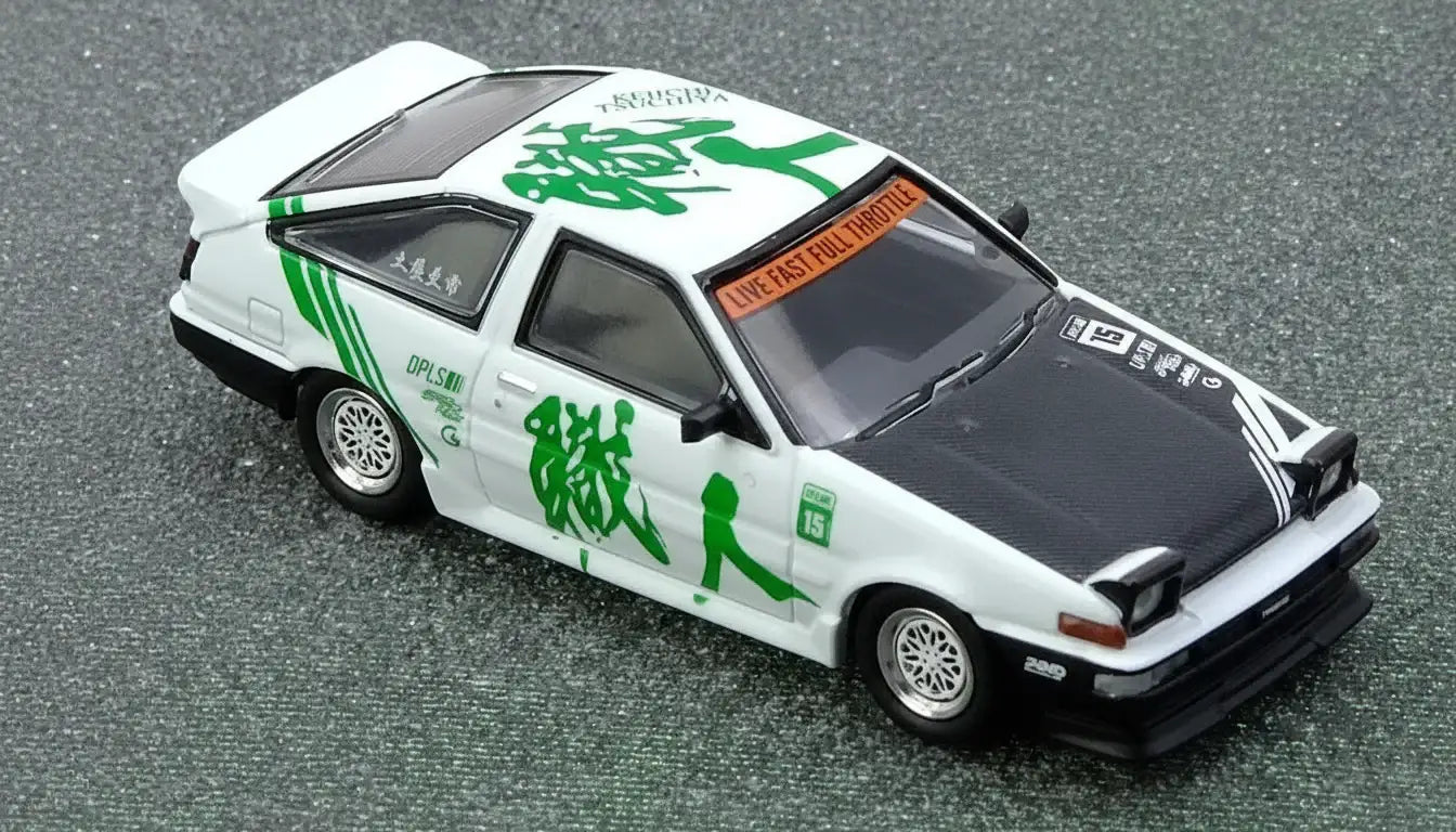 Inno64 1:64 Scale Toyota Sprinter Trueno AE86 Keiichi Tsuchiya