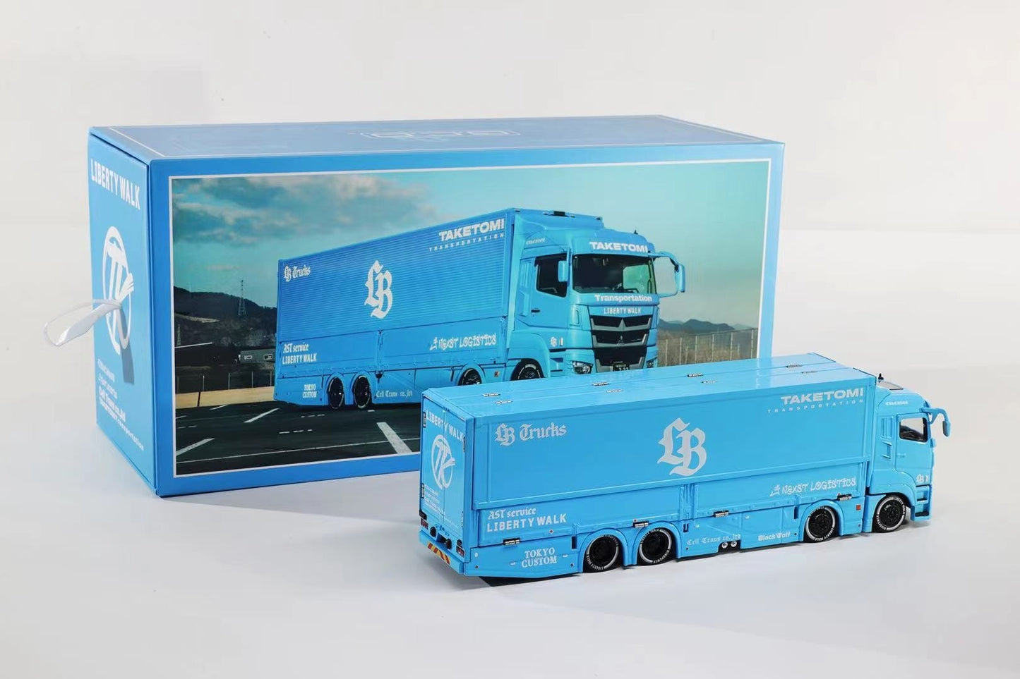 GCD 1:64 LBWK Mitsubishi LB-TRUCKS Fuso Super Great Shanghai China Toy Epo Exclusive Baby Blue