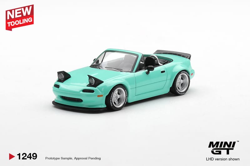 MINI GT #1249 MAZDA MX-5(NA) PANDEM MINT GREEN