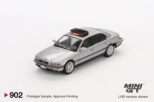 Mini GT #902 BMW 750IL "Tomorrow Never Dies" Blister Packaging