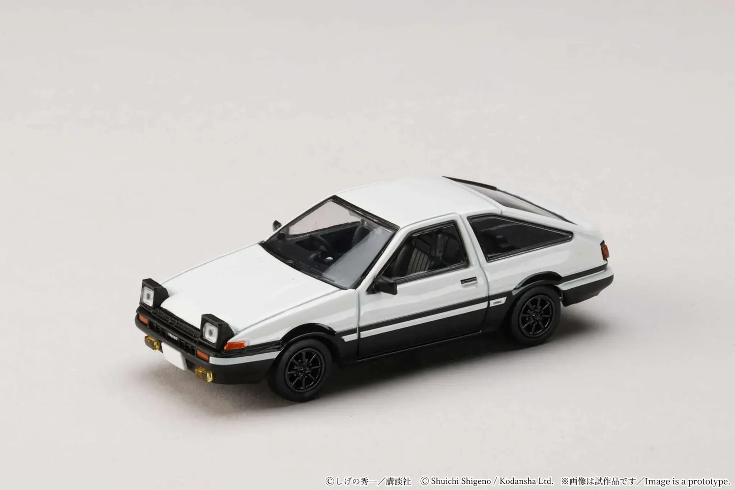 Hobby Japan 1:64 Toyota Sprinter Trueno AE86 front view.