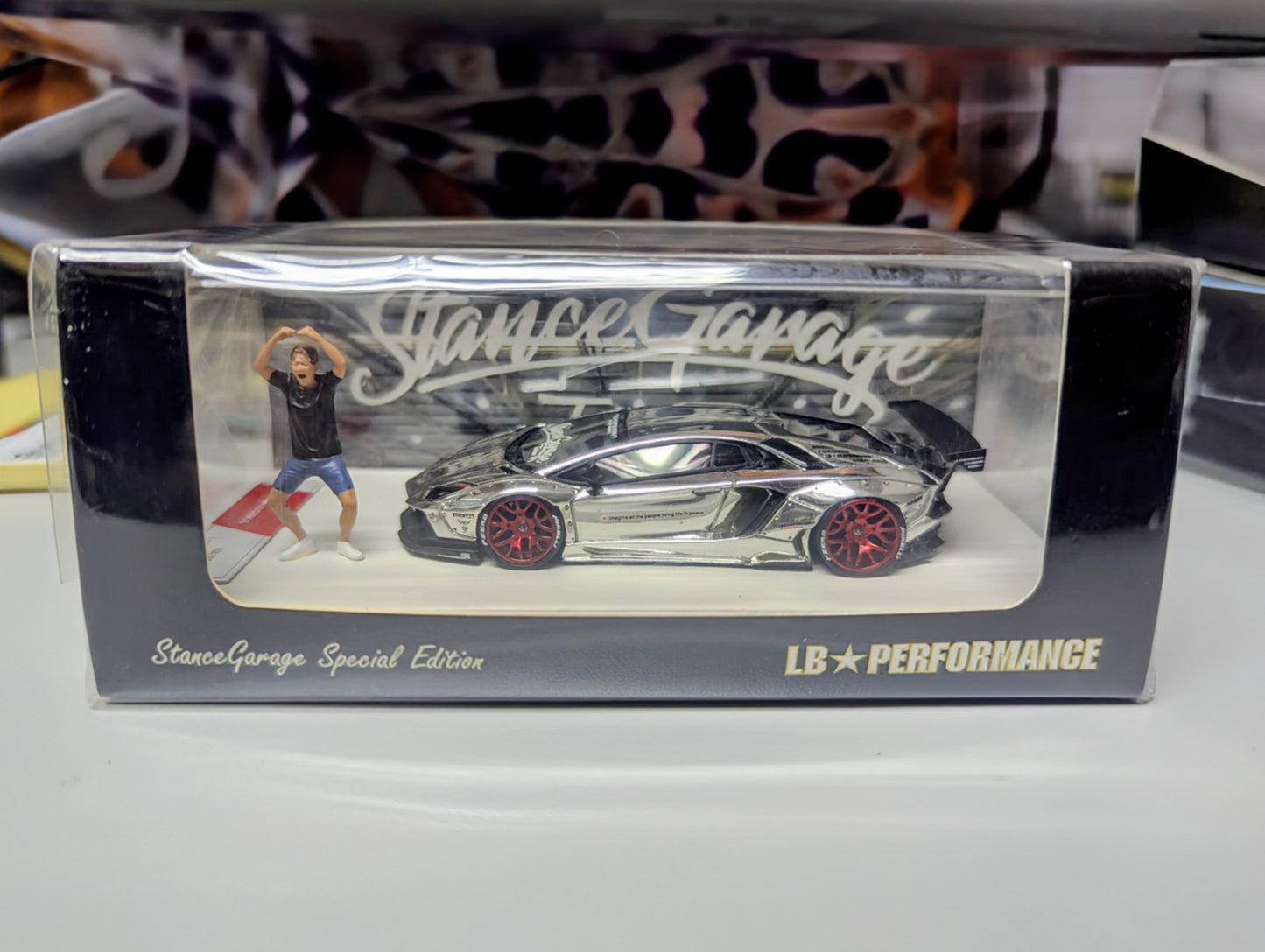 Stance Garage Taiwan Exclusive 1:64 Scale Lamborghini Aventador LB Works  With Signature