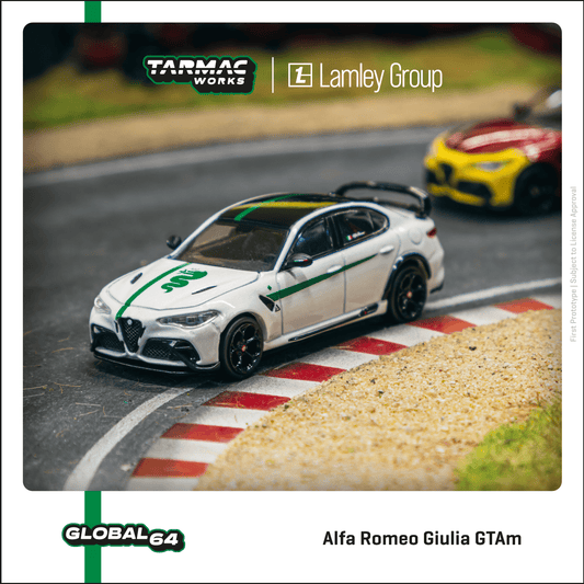 Tarmac Works 1:64 Alfa Romeo Giulia GTAm White / Green