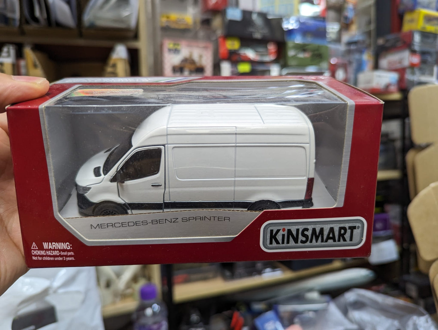 Kinsmart 1:32 Mercedes-Benz Sprinter