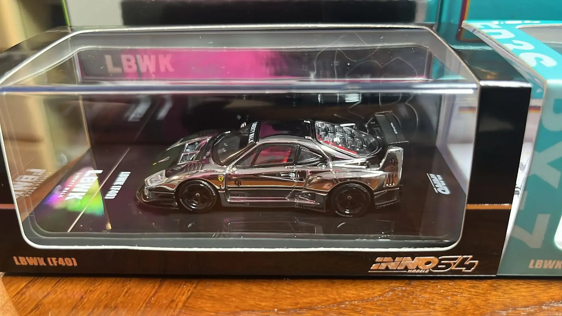 Inno64 LBWK F40 Hobby Expo China 2024 Exclusive – Mobile Garage HK