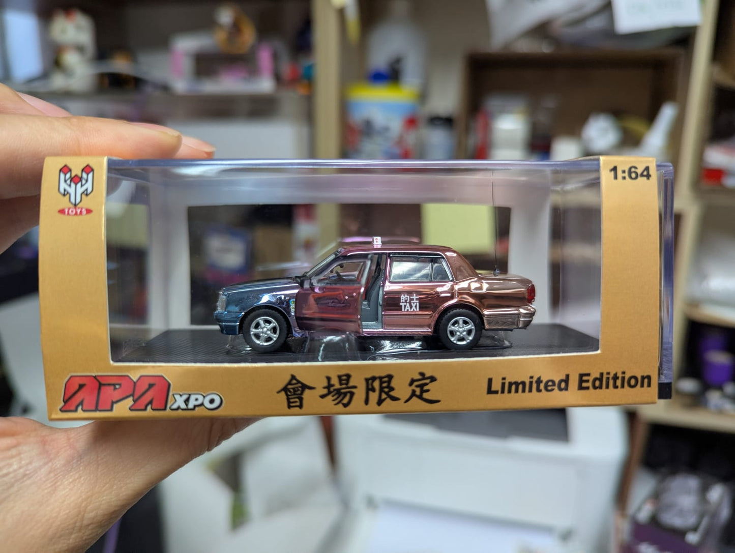 Hung Hing Toys x APA XPO 2025 Hong Kong Taxi Crown Comfort