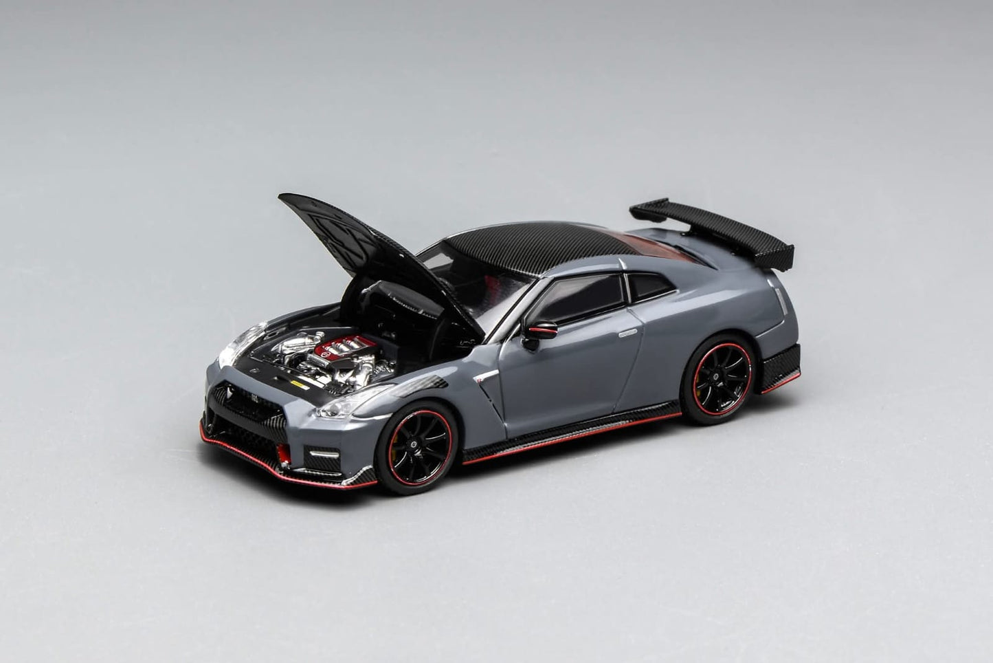Motorhelix 1:64 Scale Nissan GT-R NISMO (R35) Special Edition 2022