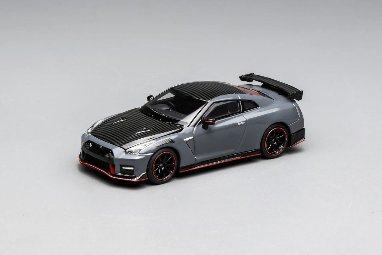 Motorhelix 1:64 Scale Nissan GT-R NISMO (R35) Special Edition 2022
