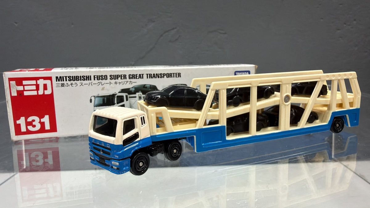 Tomica No.131 Mitsubishi Fuso Super Great Transporter (Car Carrier)