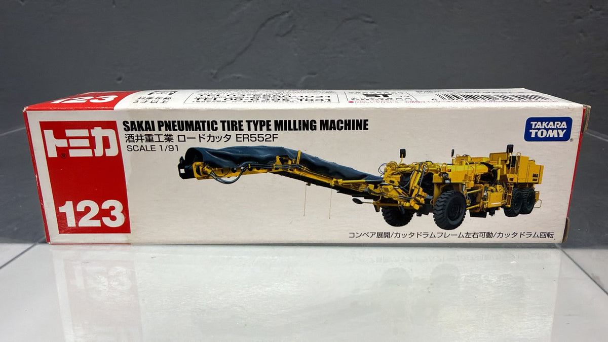 Tomica No.123 Sakai Pneumatic Tire Type Milling Machine ER552F