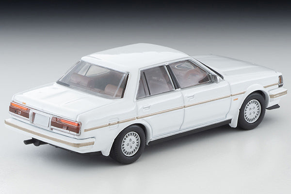 Tomica Limited Vintage Neo LV-N156c Toyota Cresta Exceed (white) 1985 model