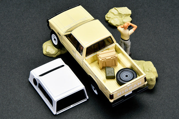 Kaiyodo x Tomica Limited Vintage DioColle 64 #CarSnap 32a Safari 4 (Nissan Truck 4x4 King Cab Included)