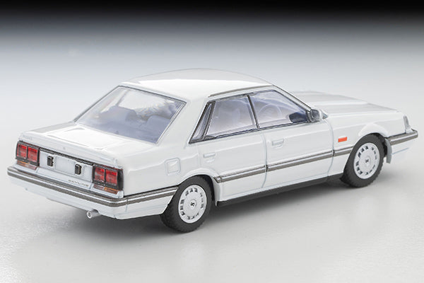 Tomica Limited Vintage Neo LV-N351a Nissan Skyline 4-door Hardtop 1800 Passage (White) 1985