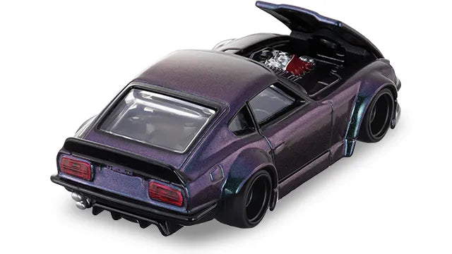 Tomica Custom Works Fairlady Z S30 opening bonnet with red engine detail