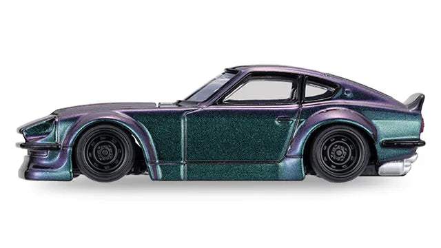 Tomica Custom Works Nissan Fairlady Z S30 side profile with dark wheels