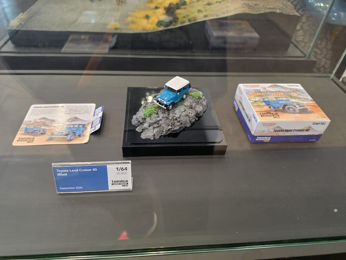 Tomica Limited Vintage Neo Toyota Land Cruiser 40 (Blue) (IDE 2026 Exclusive)