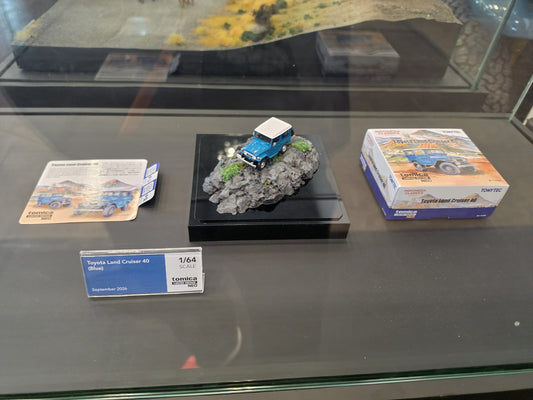 Tomica Limited Vintage Neo Toyota Land Cruiser 40 (Blue) (IDE 2026 Exclusive)