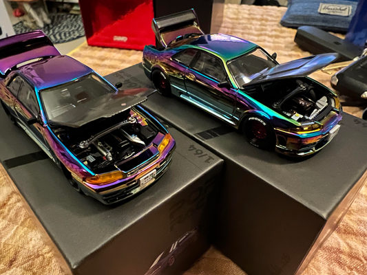 Pop Race 1/64 Vancouver Exclusive Nissan Skyline GT-R R33 & R32 Set