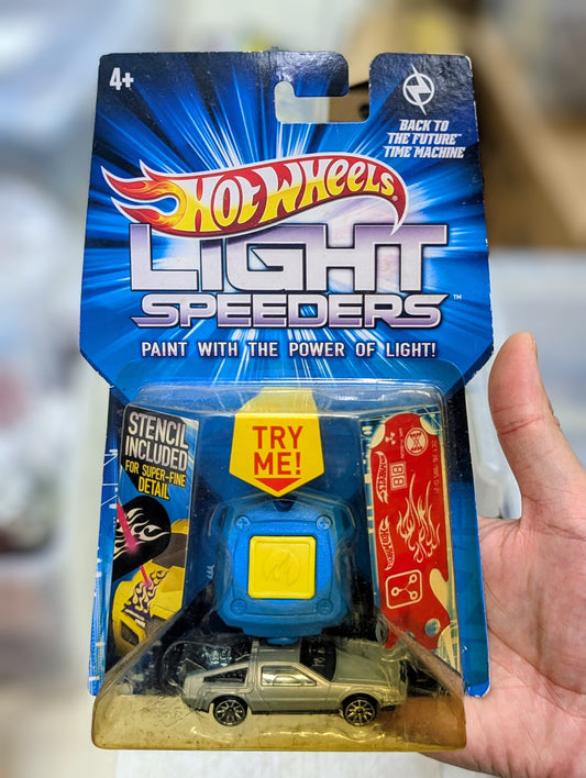 Hot Wheels LIGHT SPEEDER Back To The Future Time Machine 2012