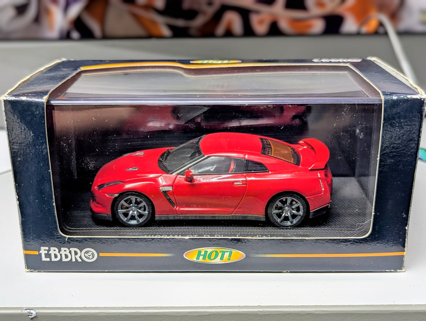 EBBRO 1:43 Scale #44103 NISSAN GT-R R35 Black Edition Red