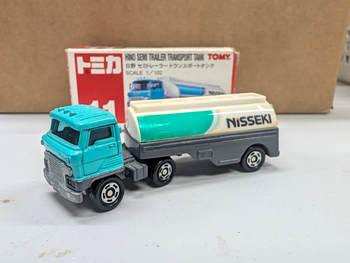 1997 Tomica #11 Hino Semi Trailer Transport Tank Nisseki