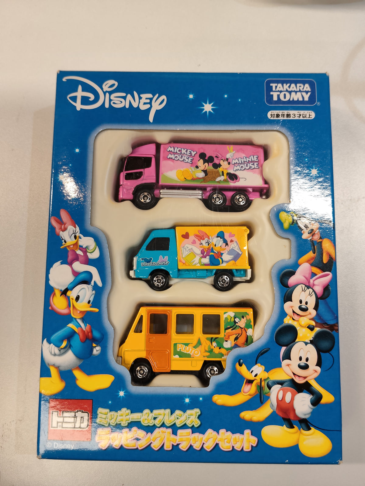 Tomica Dicney Mickey & Friends Wrapping Truck Set