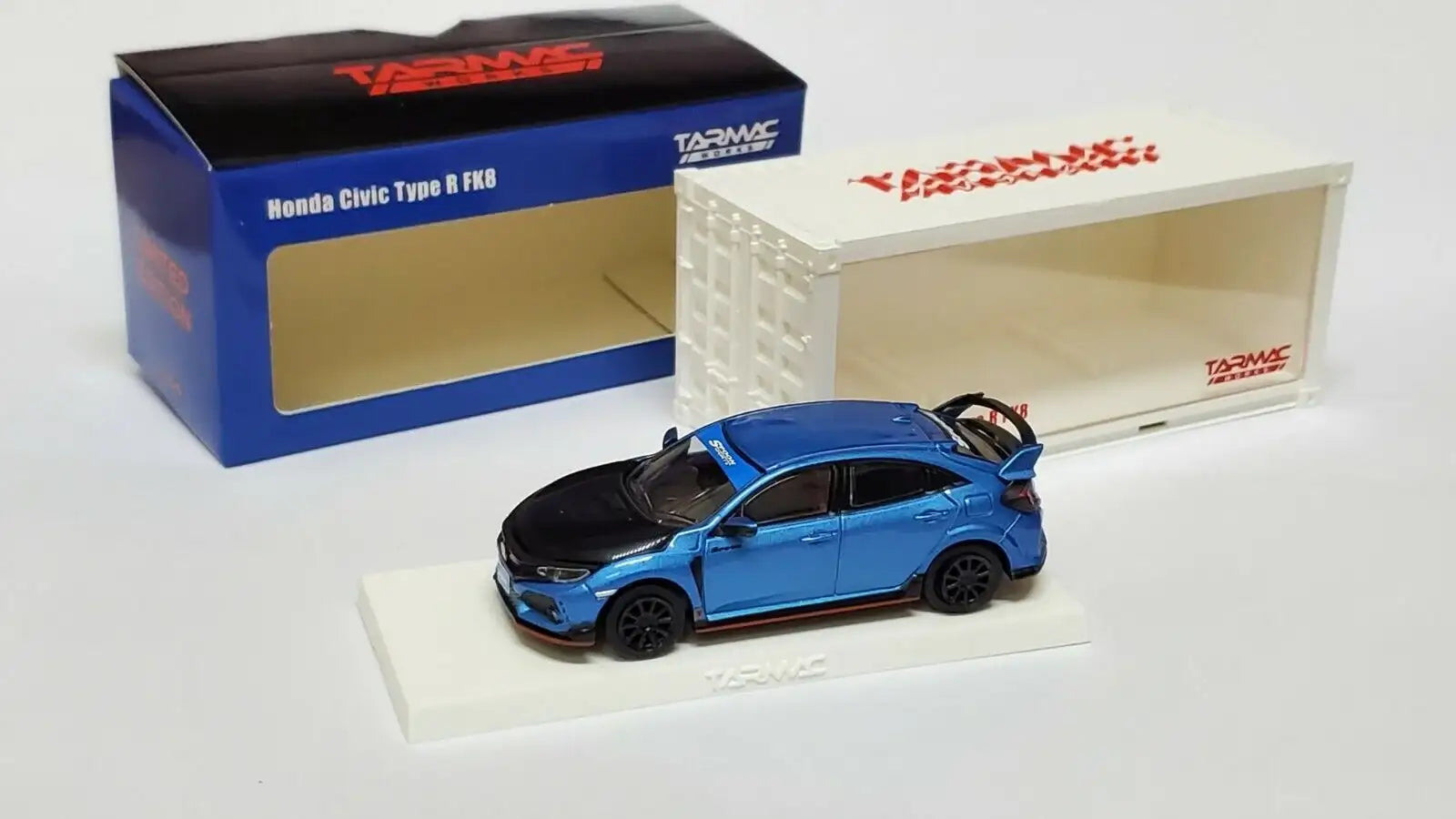 Tarmac Works 1:64 Honda Civic FK8 Type R Hong Kong Exclusive with