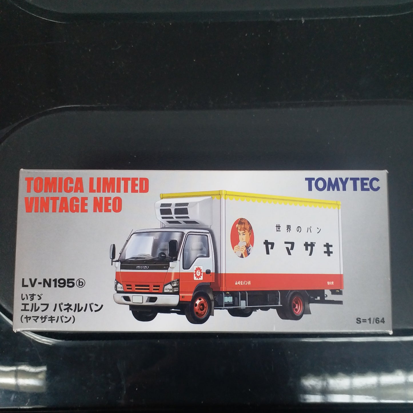 Tomica Limited Vintage Neo LV-N195b Isuzu Elf Panel Van (Bread)
