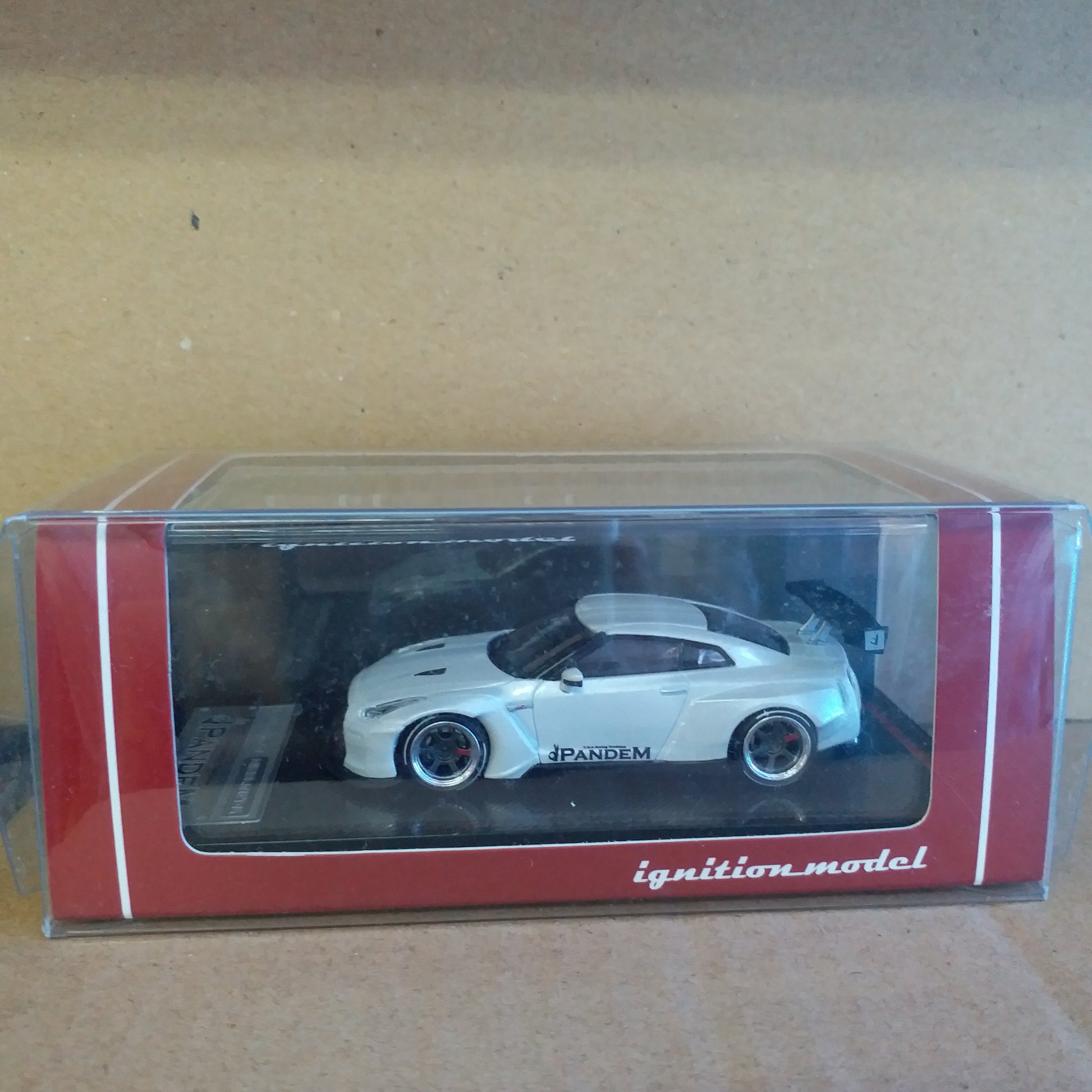 Ignition Model 1:64 Scale Pandem R35 GT-R (White) Ignition Mode
