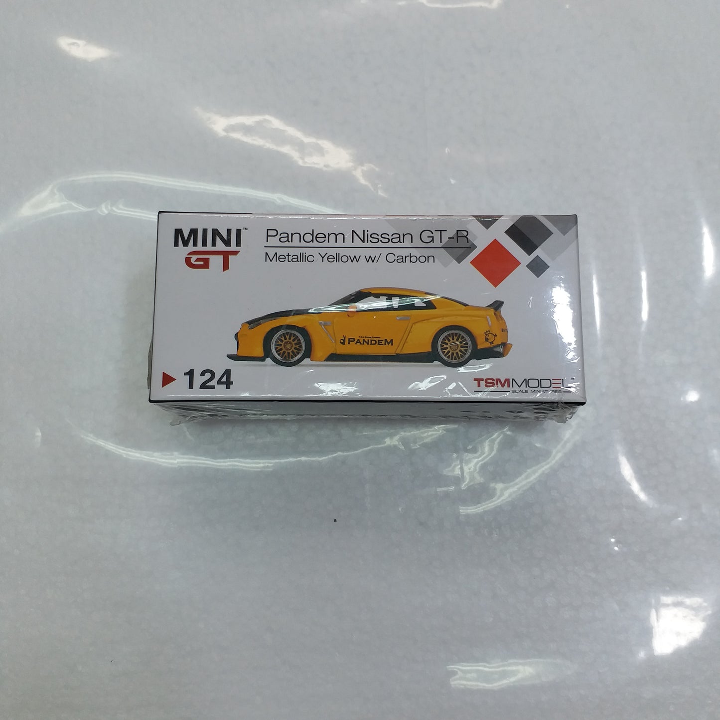 Mini GT #124 Pandem Nissan GT-R (R35) Duck Tail Metallic Yellow w/ Carbon