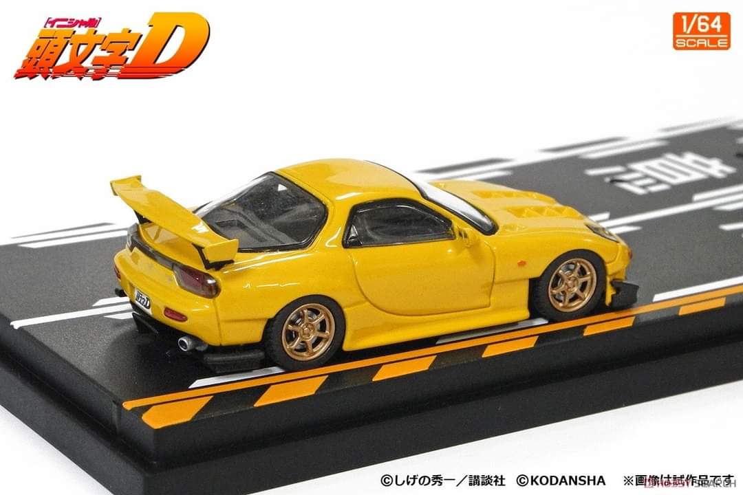 Modeler's 1:64 Scale Initial D Mazda RX-7 FD3S vs Nissan Skyline GT-R R34 Diorama Set Modeler's