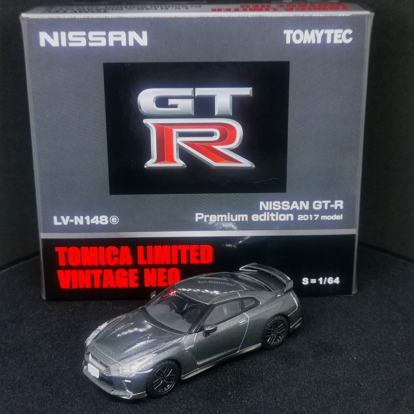 TomytecLimited Vintage Neo LV-N148e Nissan GT-R 2017 1:64 SCALE NEW IN BOX