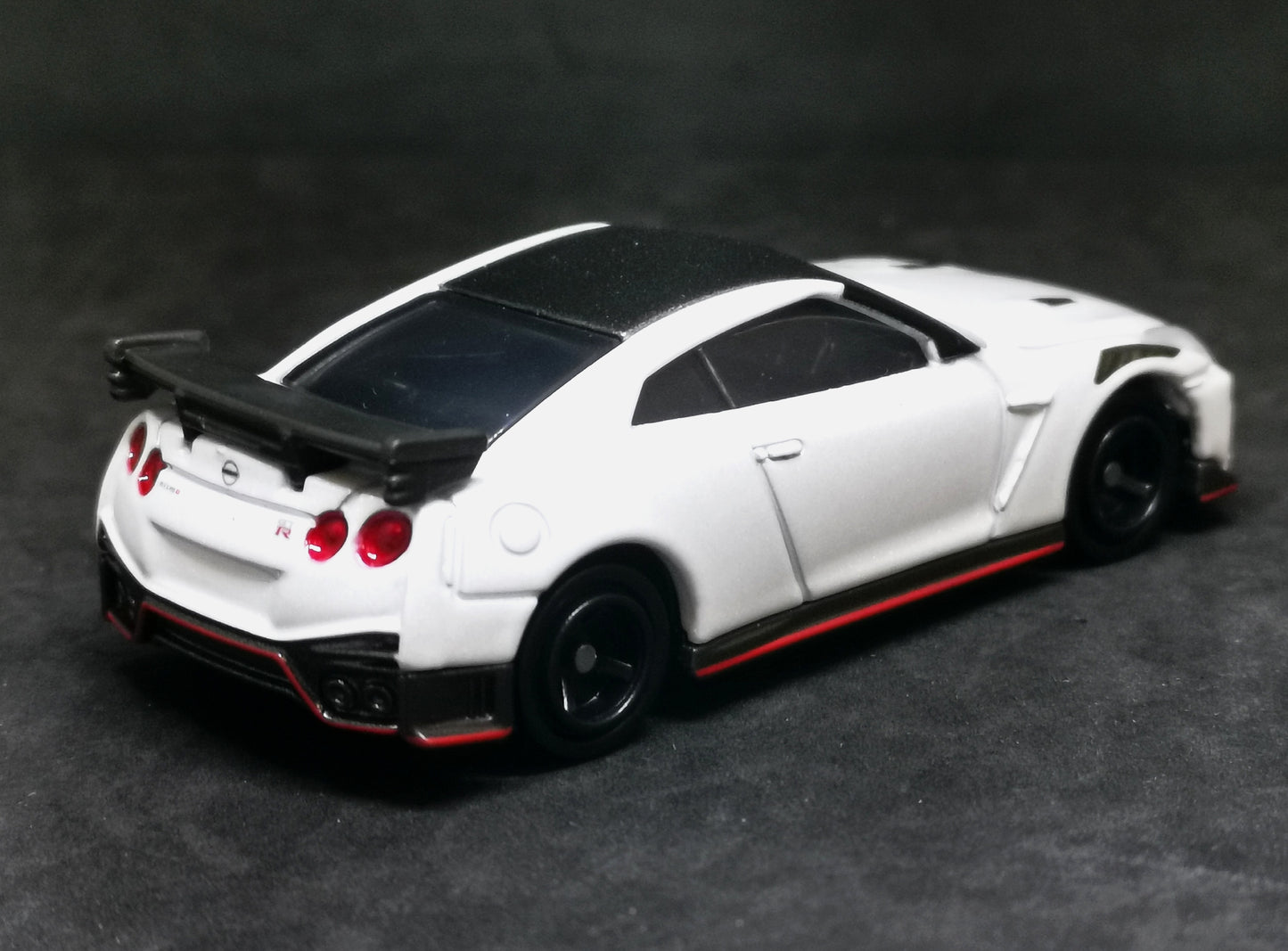 Tomica #78 Nissan GT-R Nismo 2020 Model 1:62 Scale