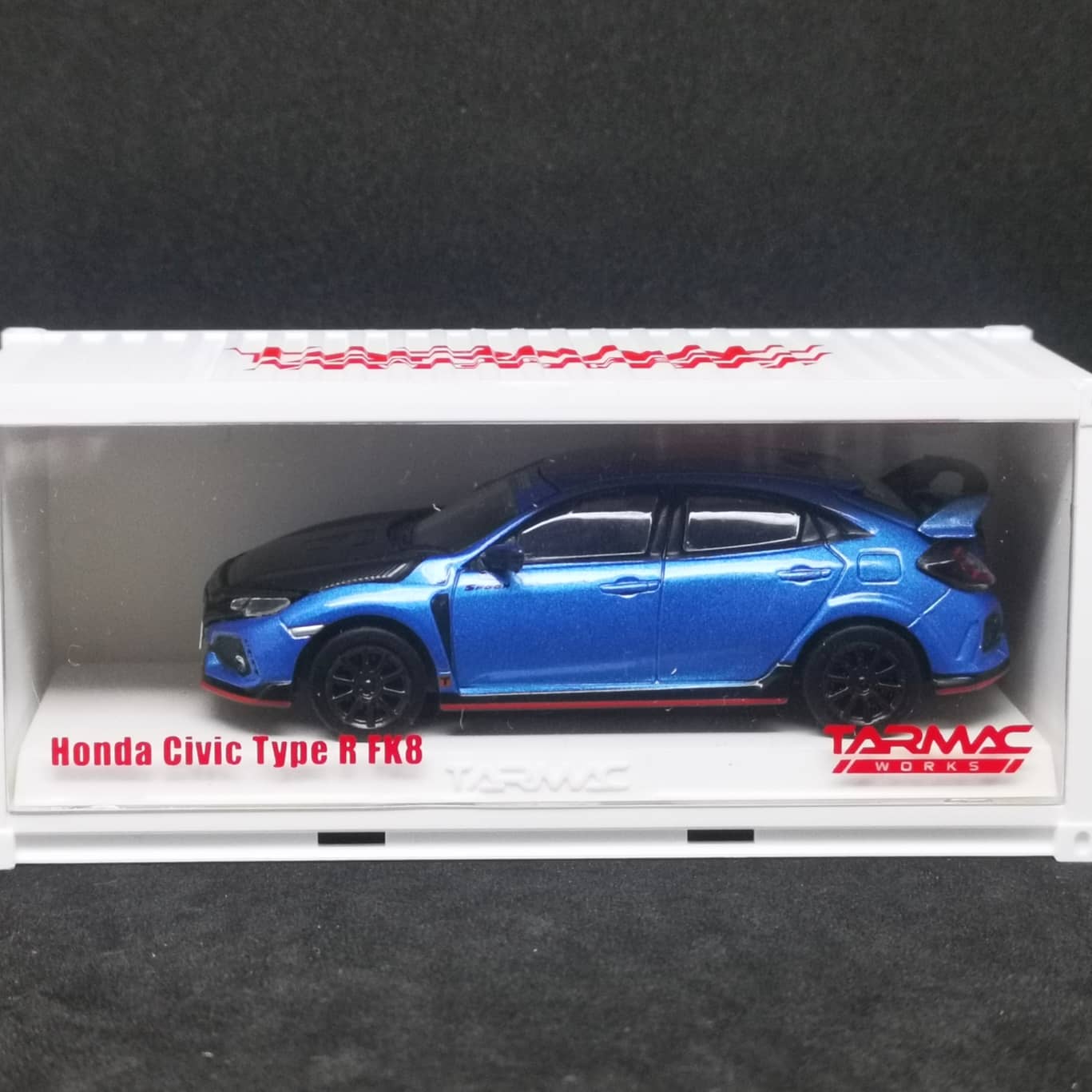 Tarmac Works Hong Kong Exclusive Honda Civic FK8 TypeR With container