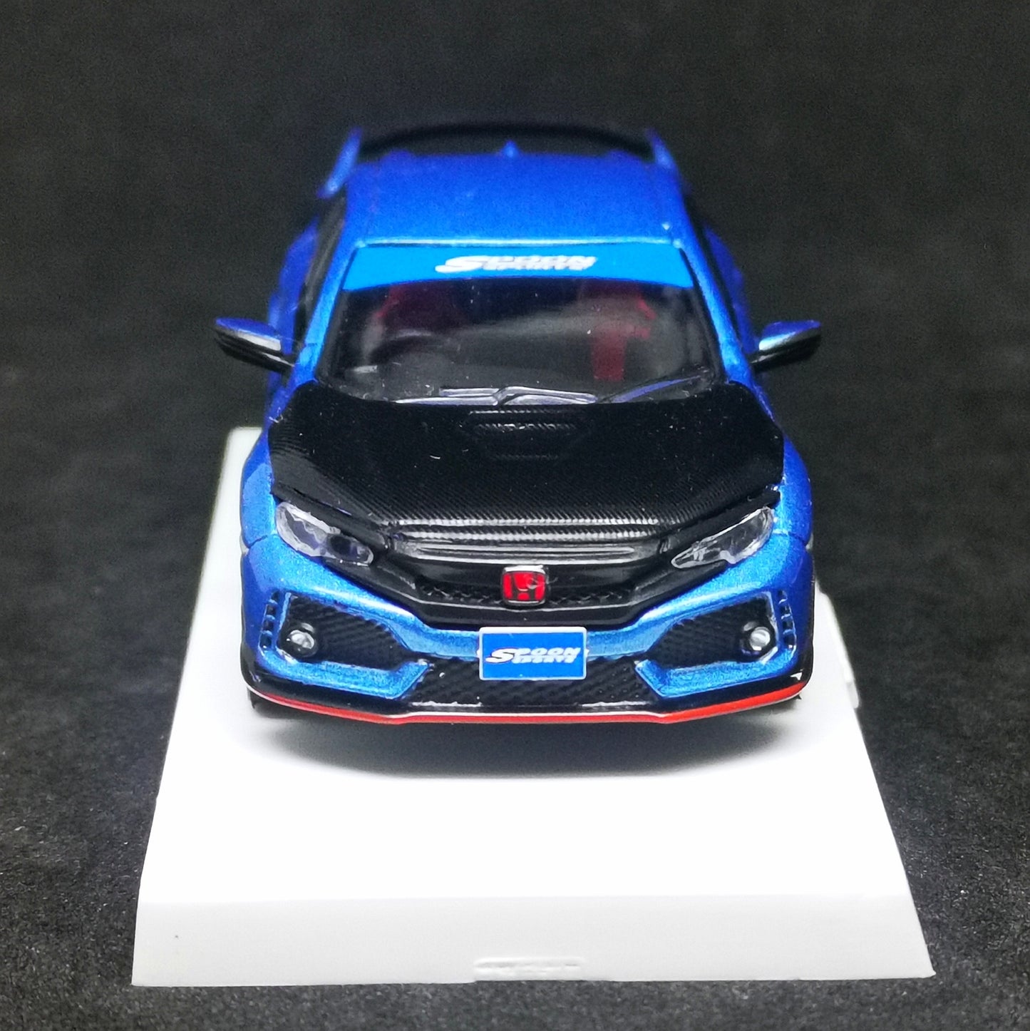 Tarmac Works Hong Kong Exclusive Honda Civic FK8 TypeR With container