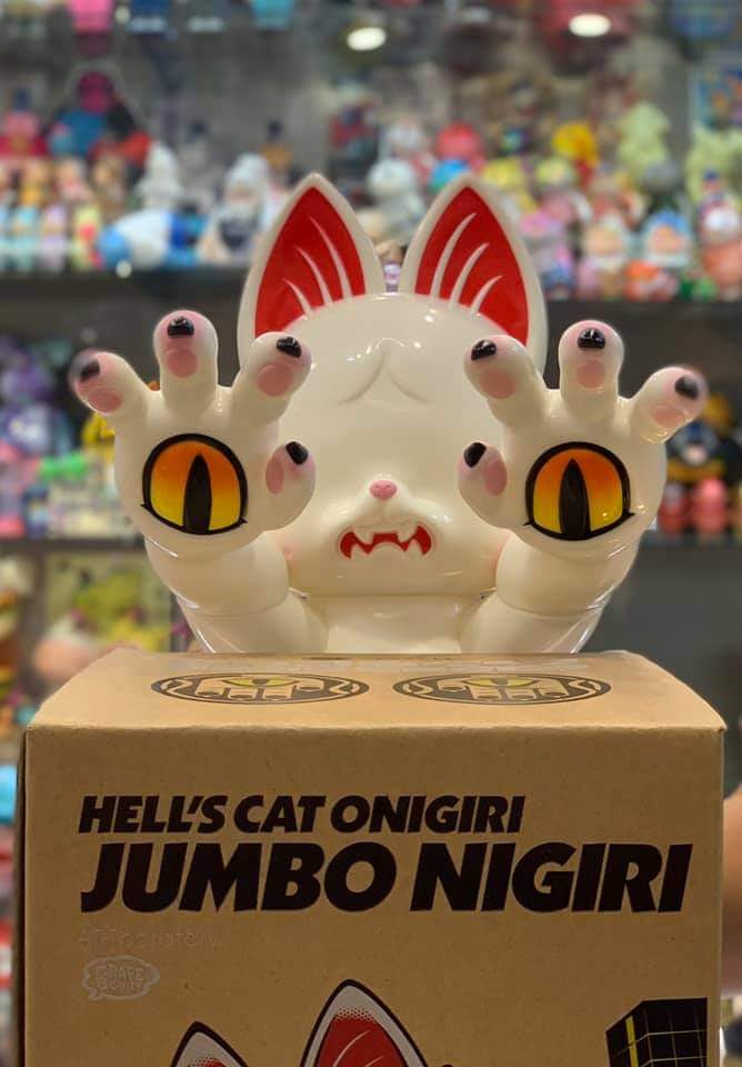 Hell's Cat Onigiri Jumbo Nigiri 30cm Vinyl Figure