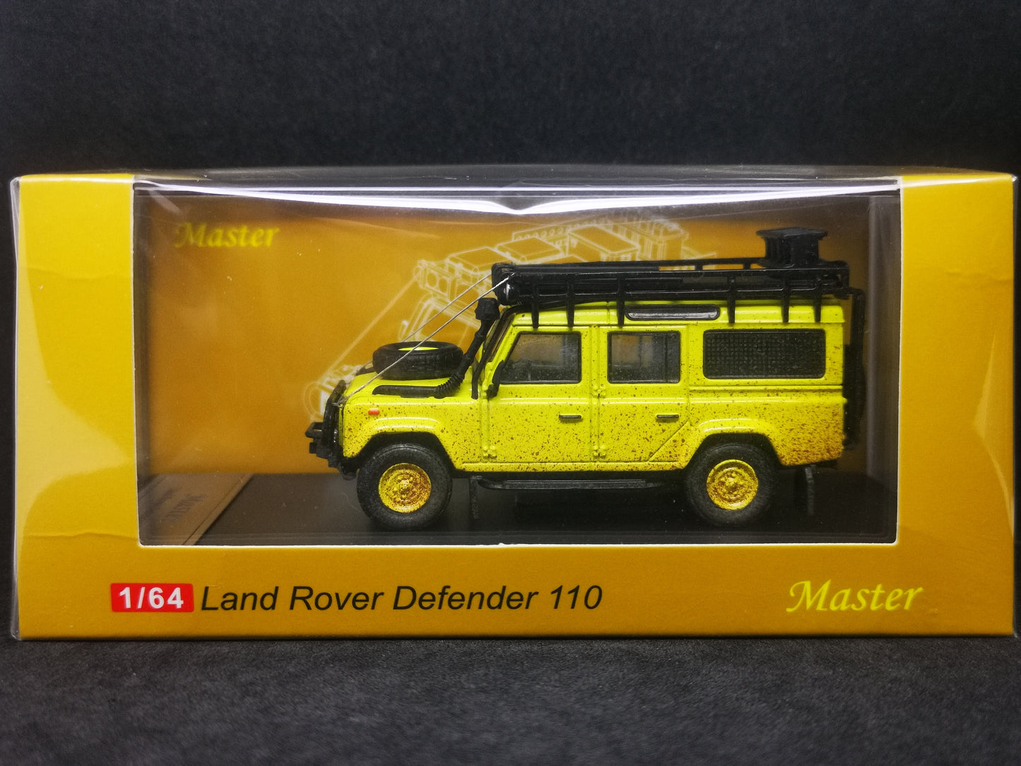 Master Model 1:64 Scale Camel Trophy Land Rover Defender 110 Dirty Ver. With Off Road Kits