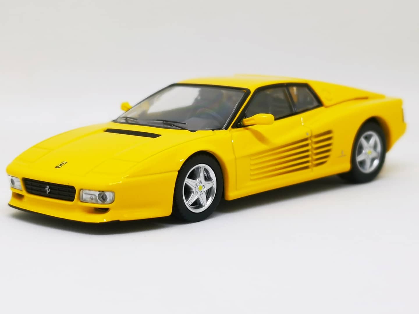 Tomica Limited Vintage Neo
Ferrari 512TR web store exclusive
