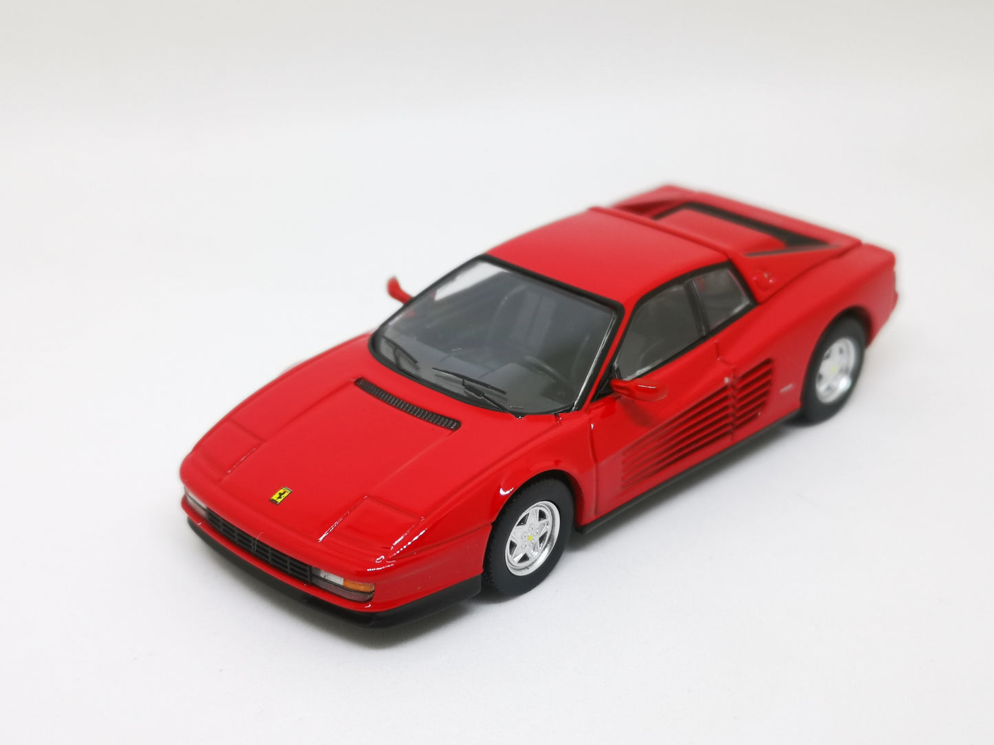 Tomica Limited Vintage Neo
Ferrari Testarossa