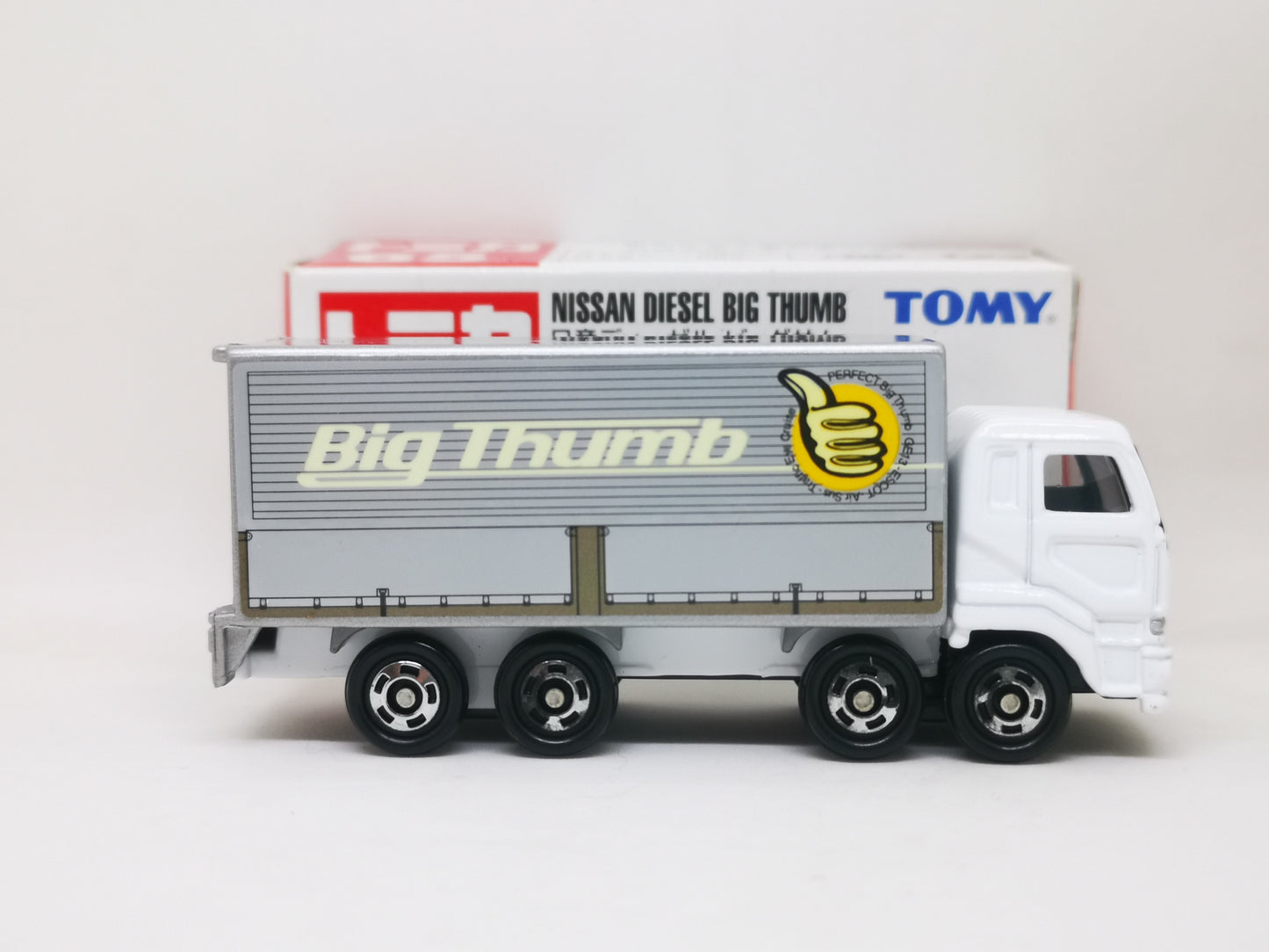 Tomica #65 Nissan Diesel Big Thumb
