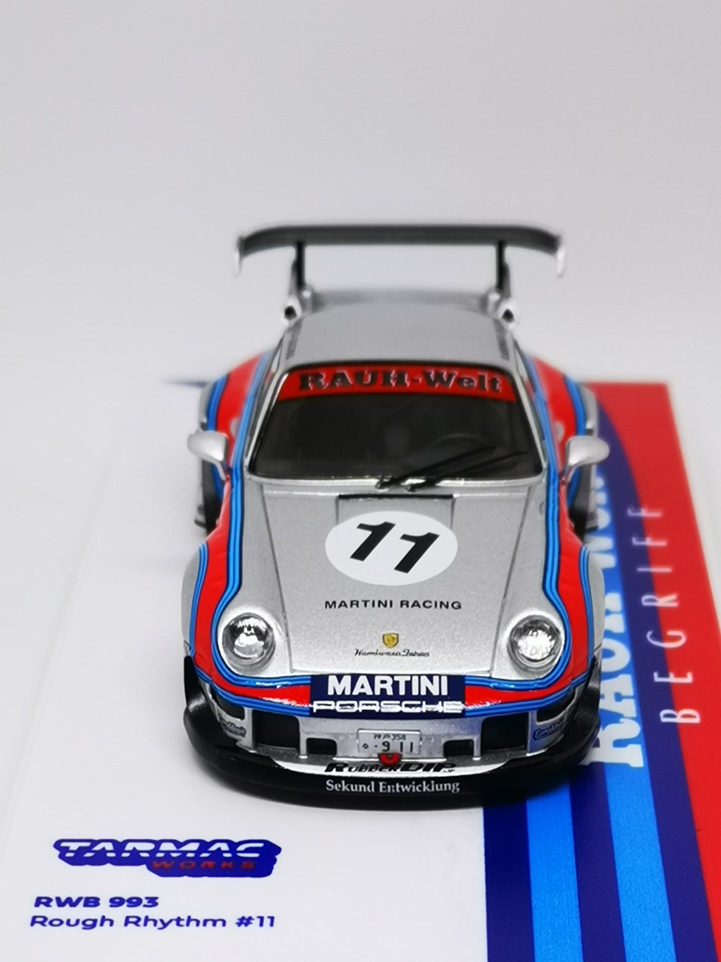Tarmacworks Porsche 993 RWB Martini Rough Rhythm #11 1:43 Scale