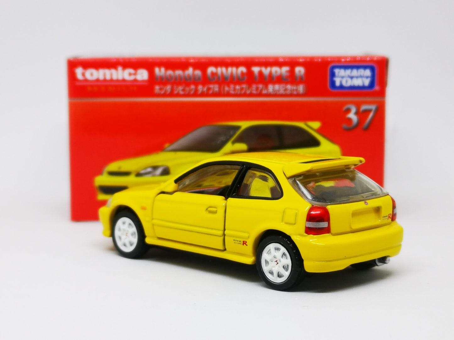 TOMICA PREMIUM No.37 Honda Civic EK9 Type R set of two 1:61 SCALE NEW IN Box