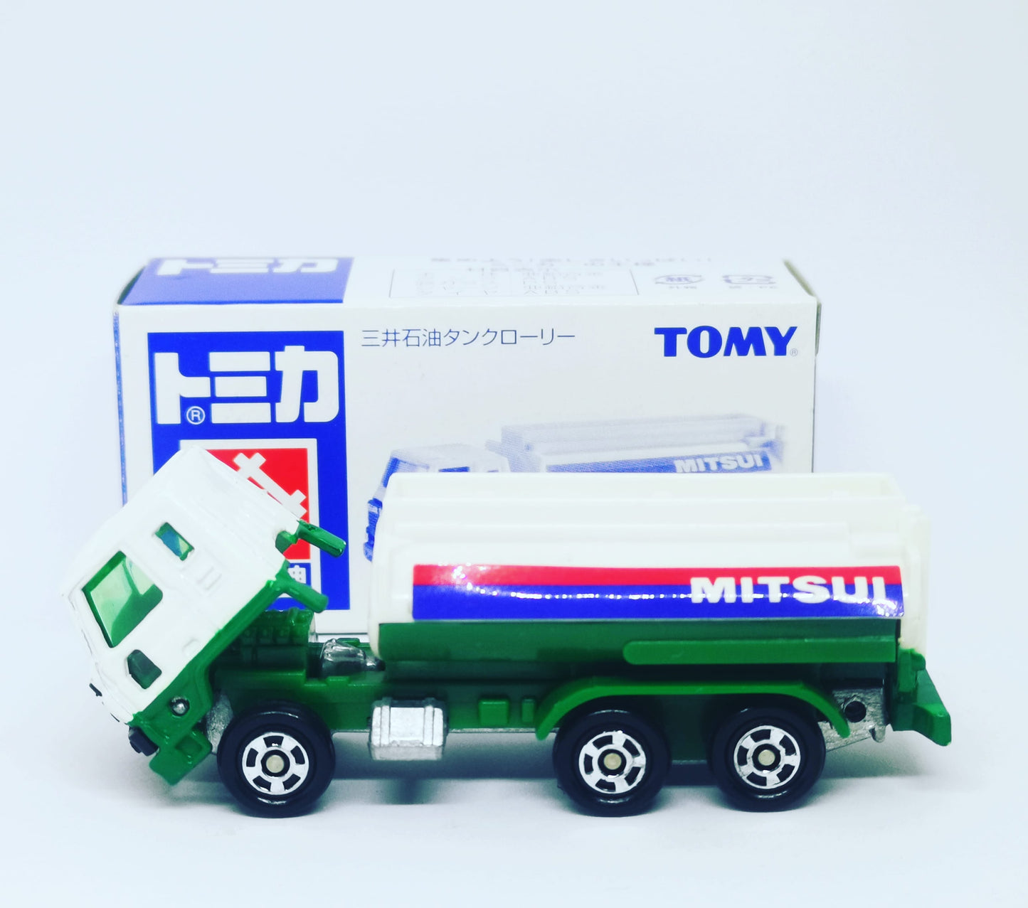 Tomica Mitsui Petrol Exclusive Item
Nissan Diesel Trucks 
Mitsui Petrol Tank Lorry
