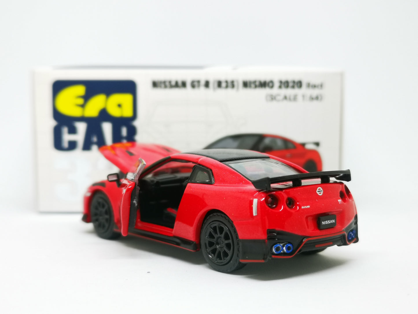 ERA Car #33 Nissan GT-R(R35) Nismo 2020 Red Scale 1:64