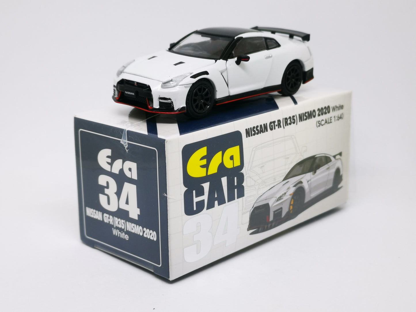 ERA Car #34 Nissan GT-R(R35) Nismo 2020 White Scale 1:64