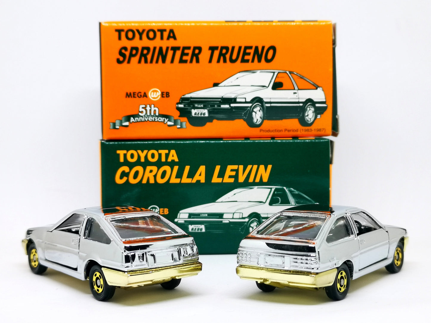 Megaweb History Garage 5th Anniversary Grease Tomica Toyota Corolla Levin & Trueno AE86 Set of 2