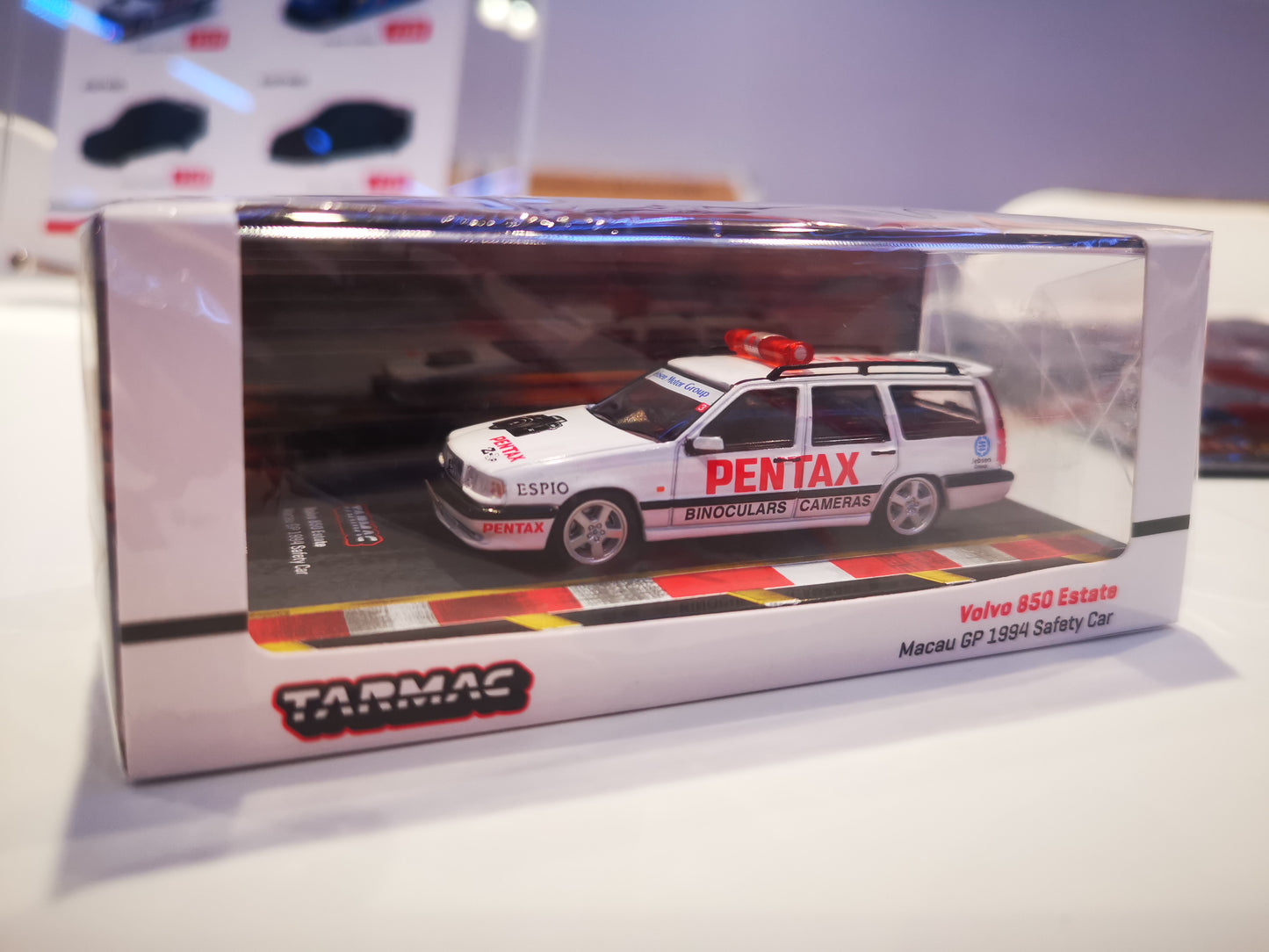 Tarmac Works Scale 1:64 Volvo 850 estate Macau GP Safety Car